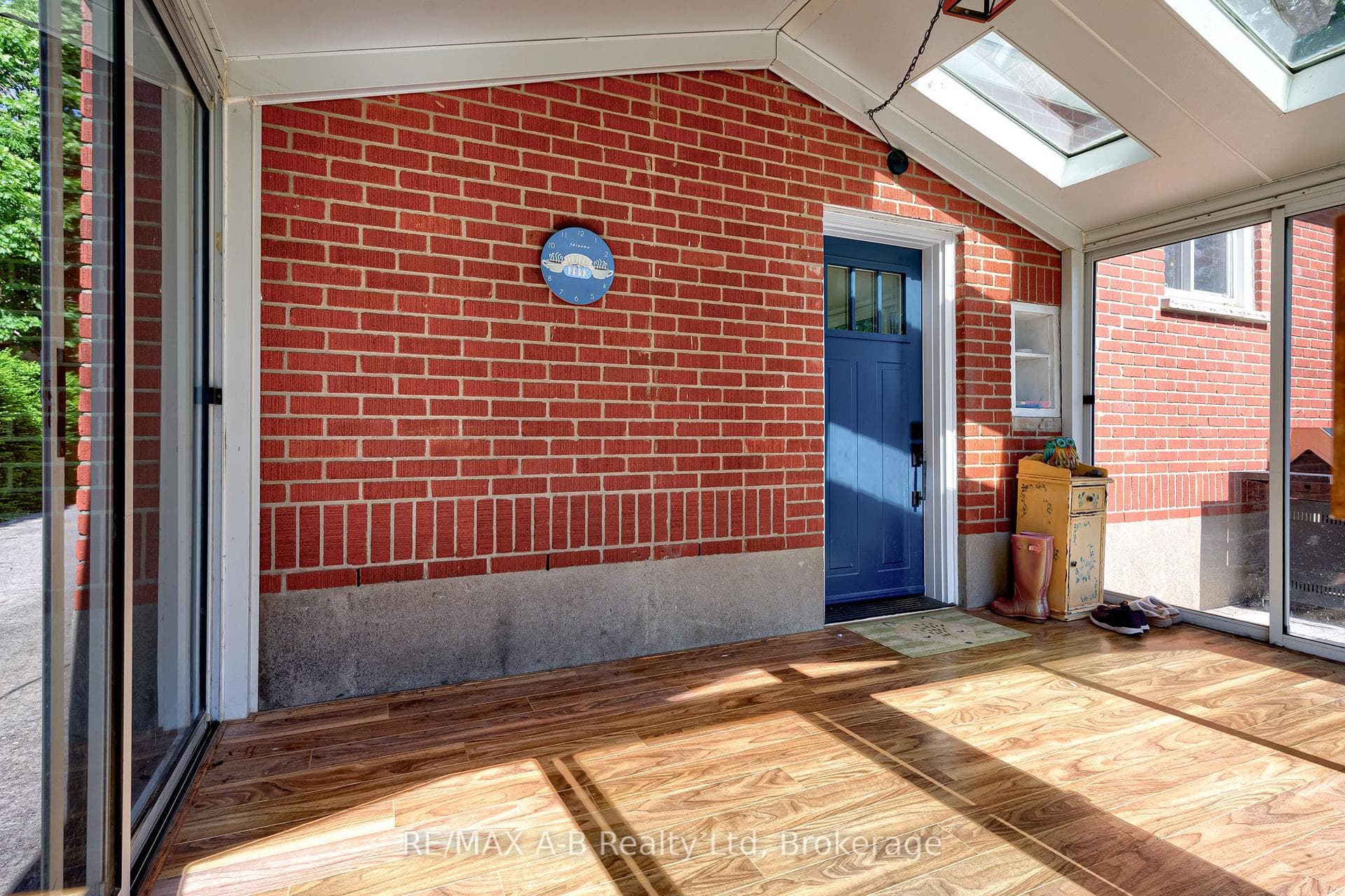 243 King Street photo 28