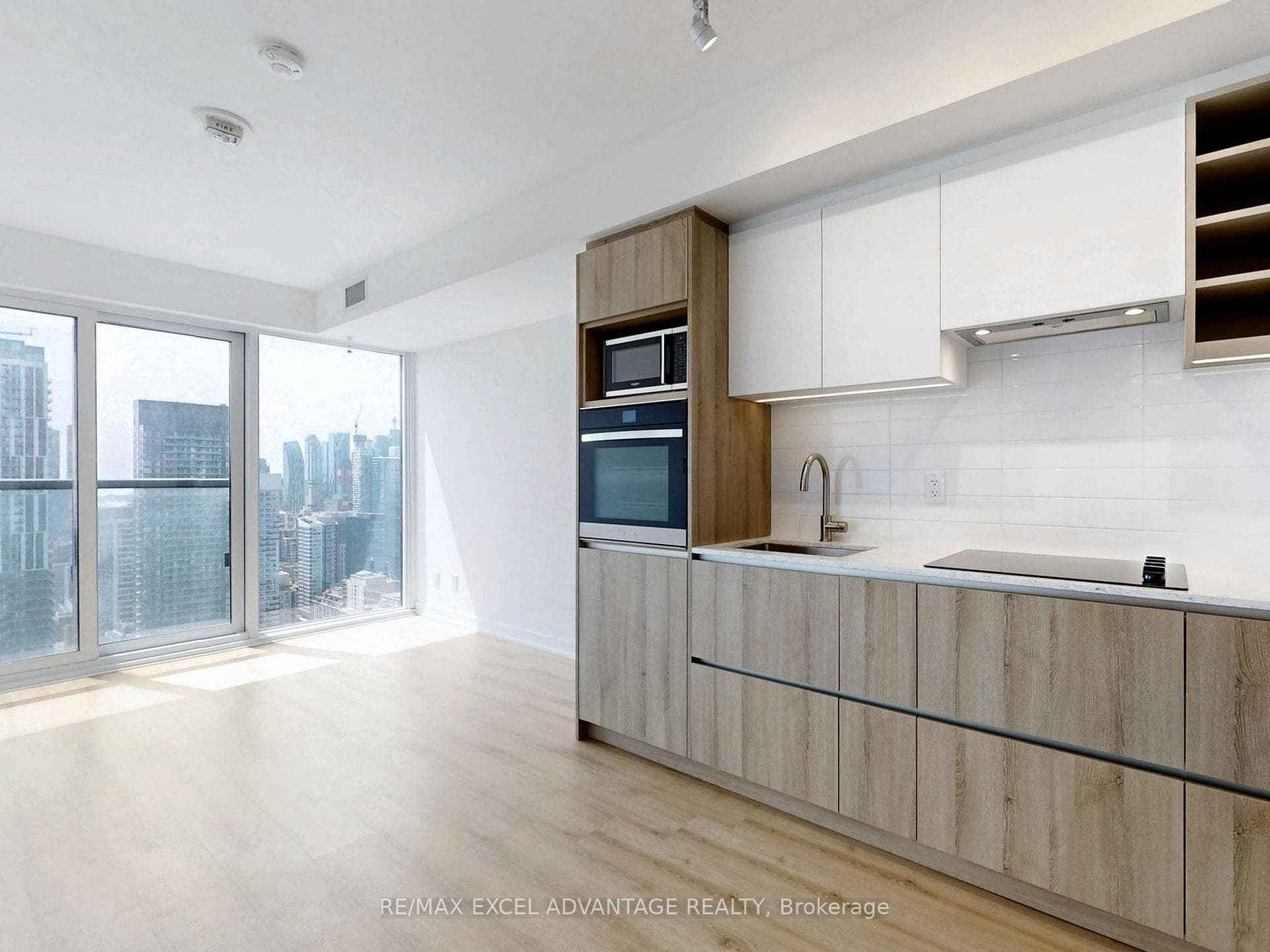 319 Jarvis Street Unit 4116 photo 2