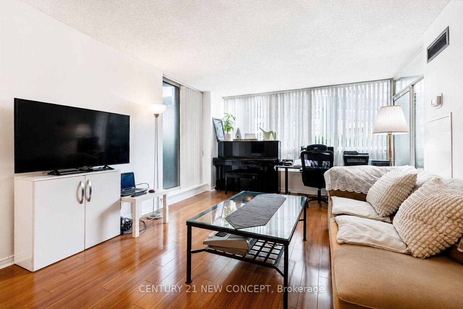 5765 Yonge Street Unit 101 photo 8