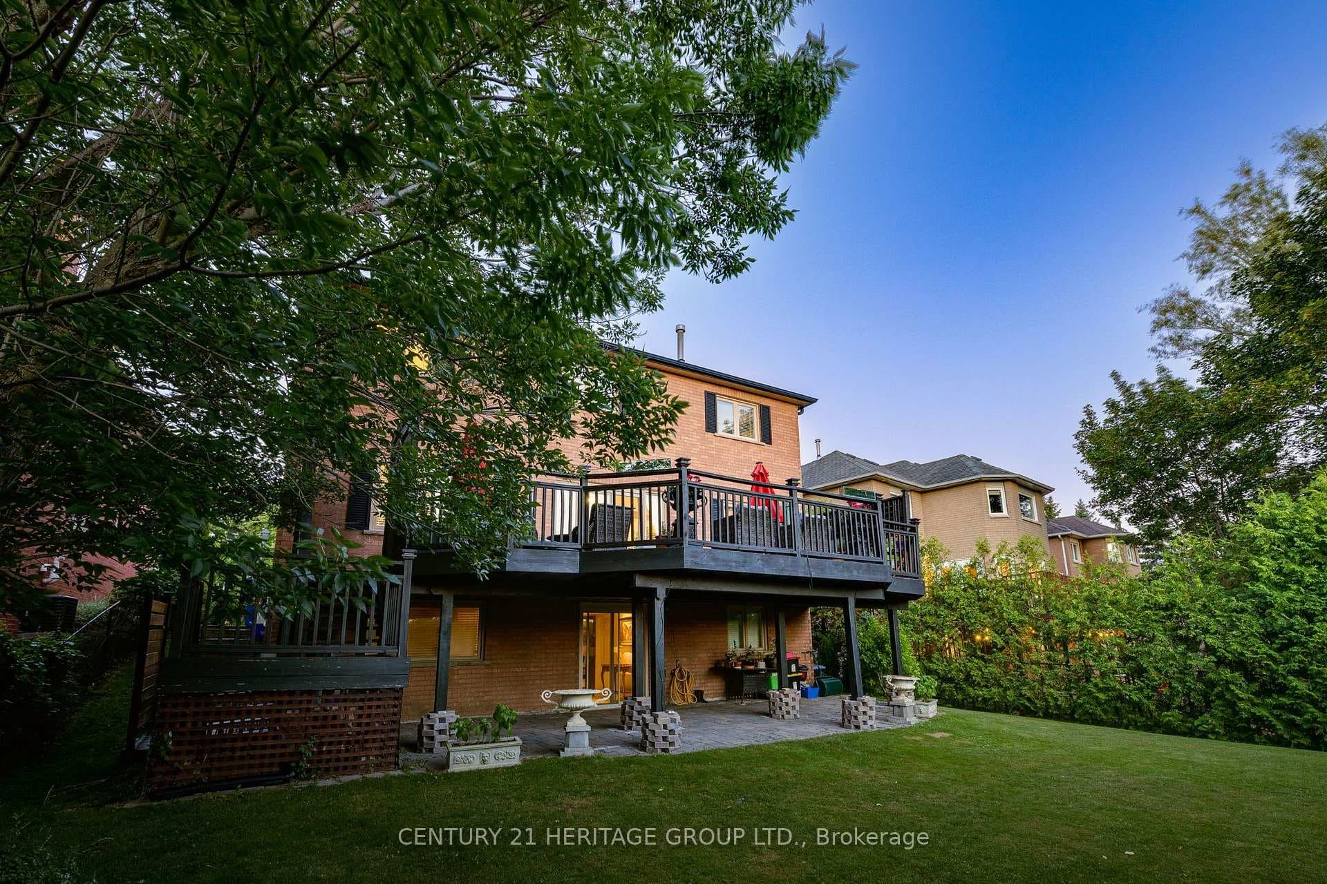 366 Amberlee Court photo 48