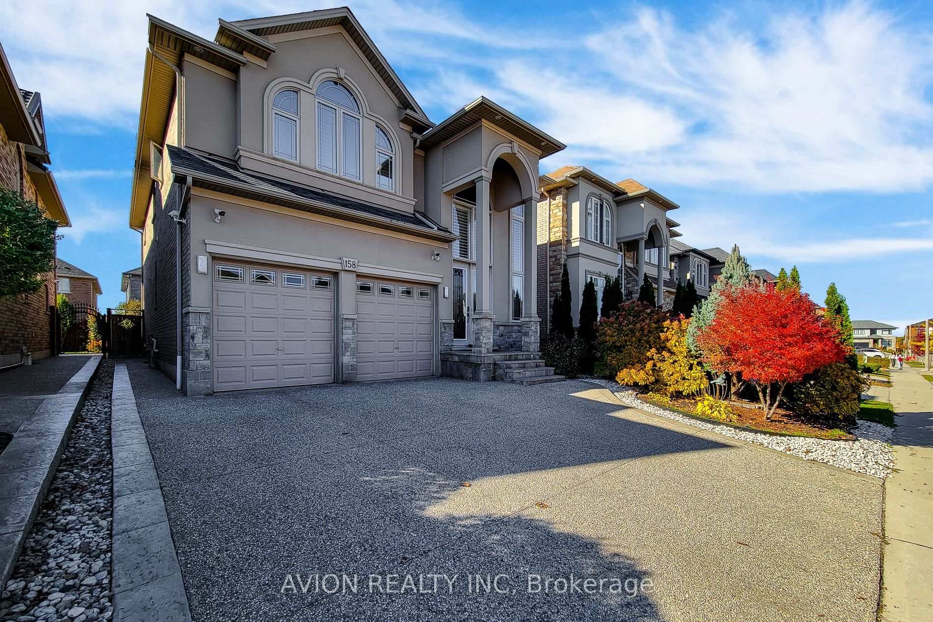 158 CHAMBERS Drive photo 4