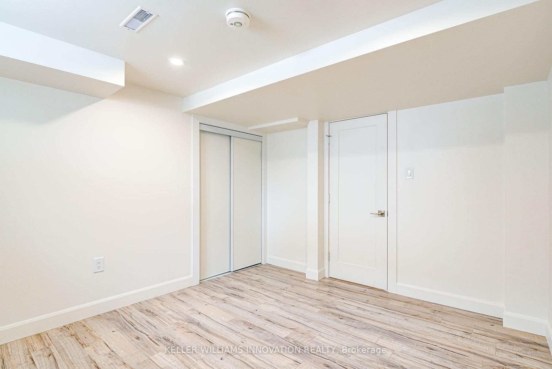 81 Culver Crescent Unit B photo 28