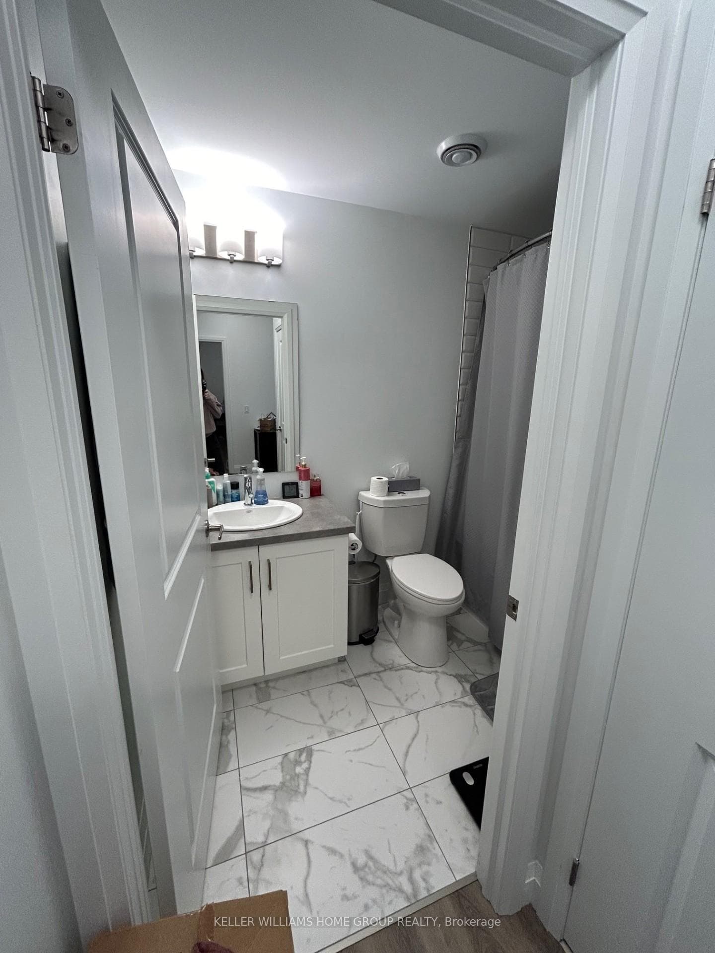 332 Gosling Gardens N/A Unit 209 photo 10
