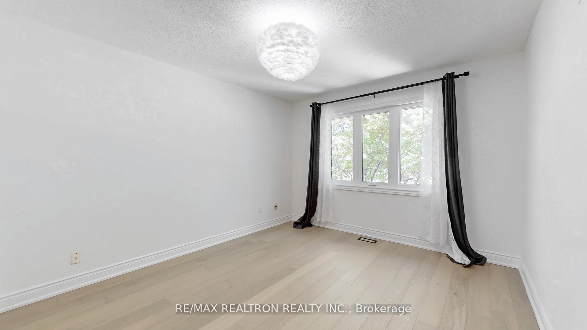 58 Castleridge Drive photo 37