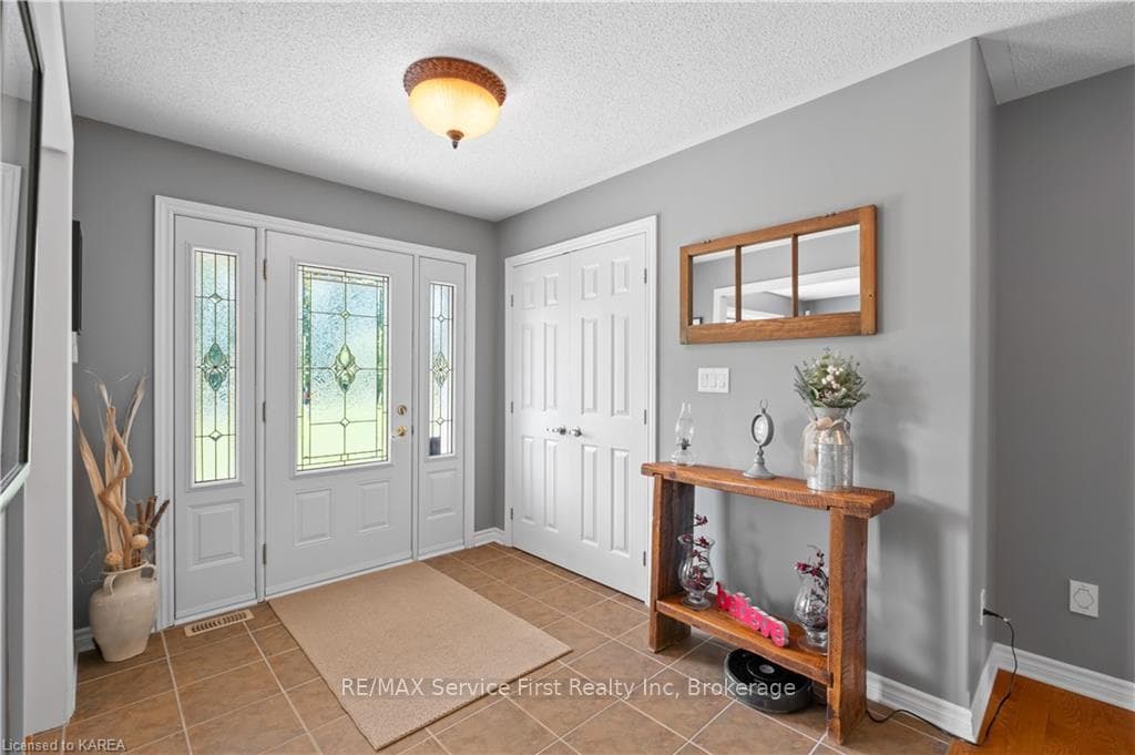 2548 SANDS Road photo 6