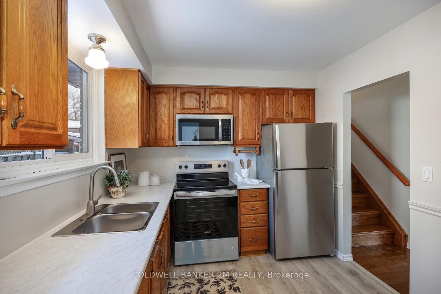 1076 Carolyn Avenue photo 17