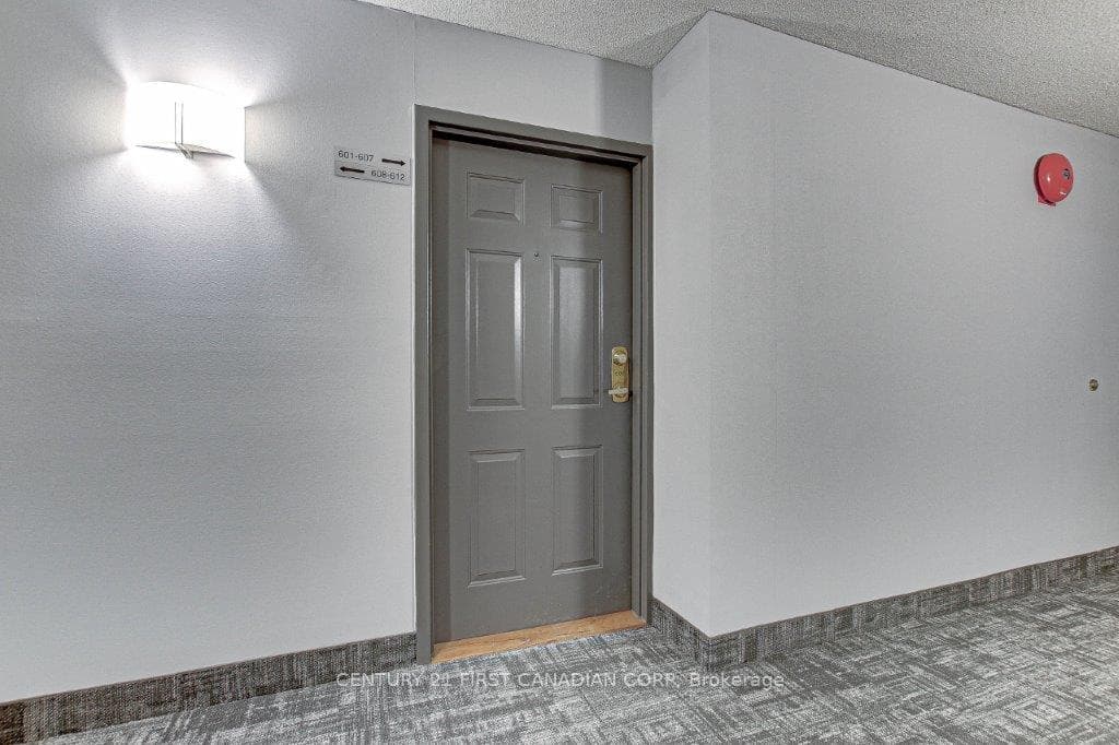 1510 Richmond Street Unit 607 photo 2