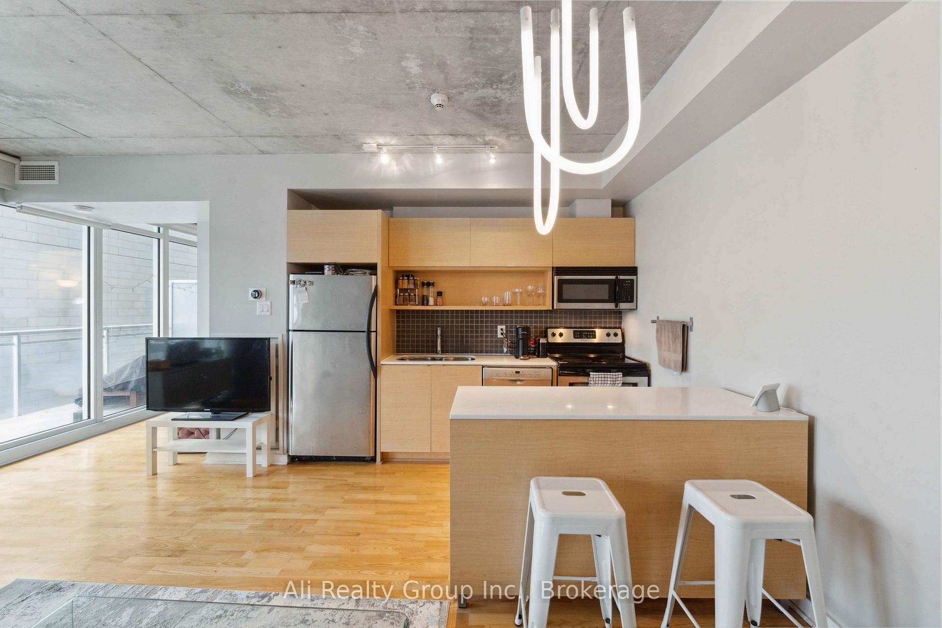 324 Laurier Avenue Unit 714 photo 9