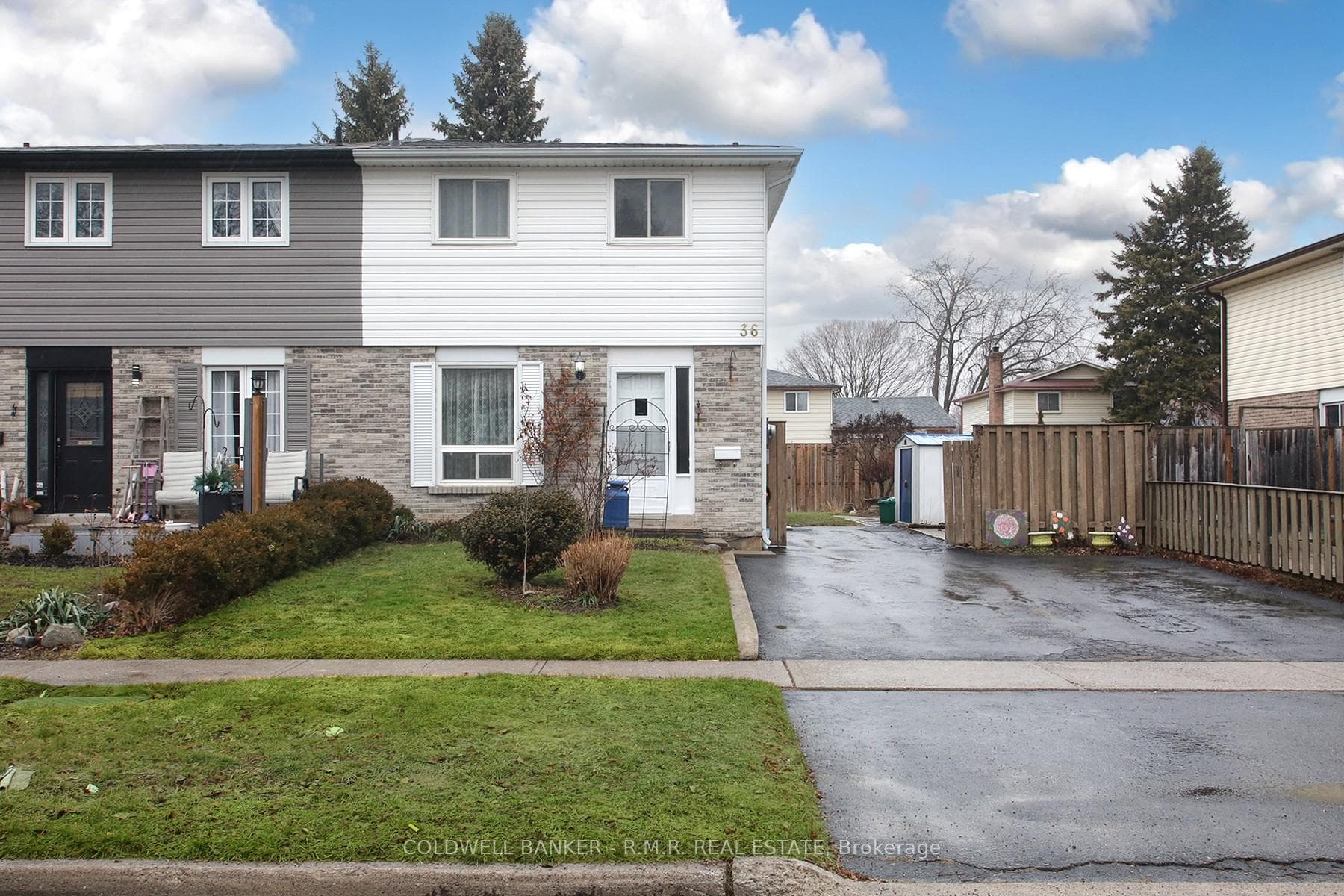 36 Loscombe Drive photo 1