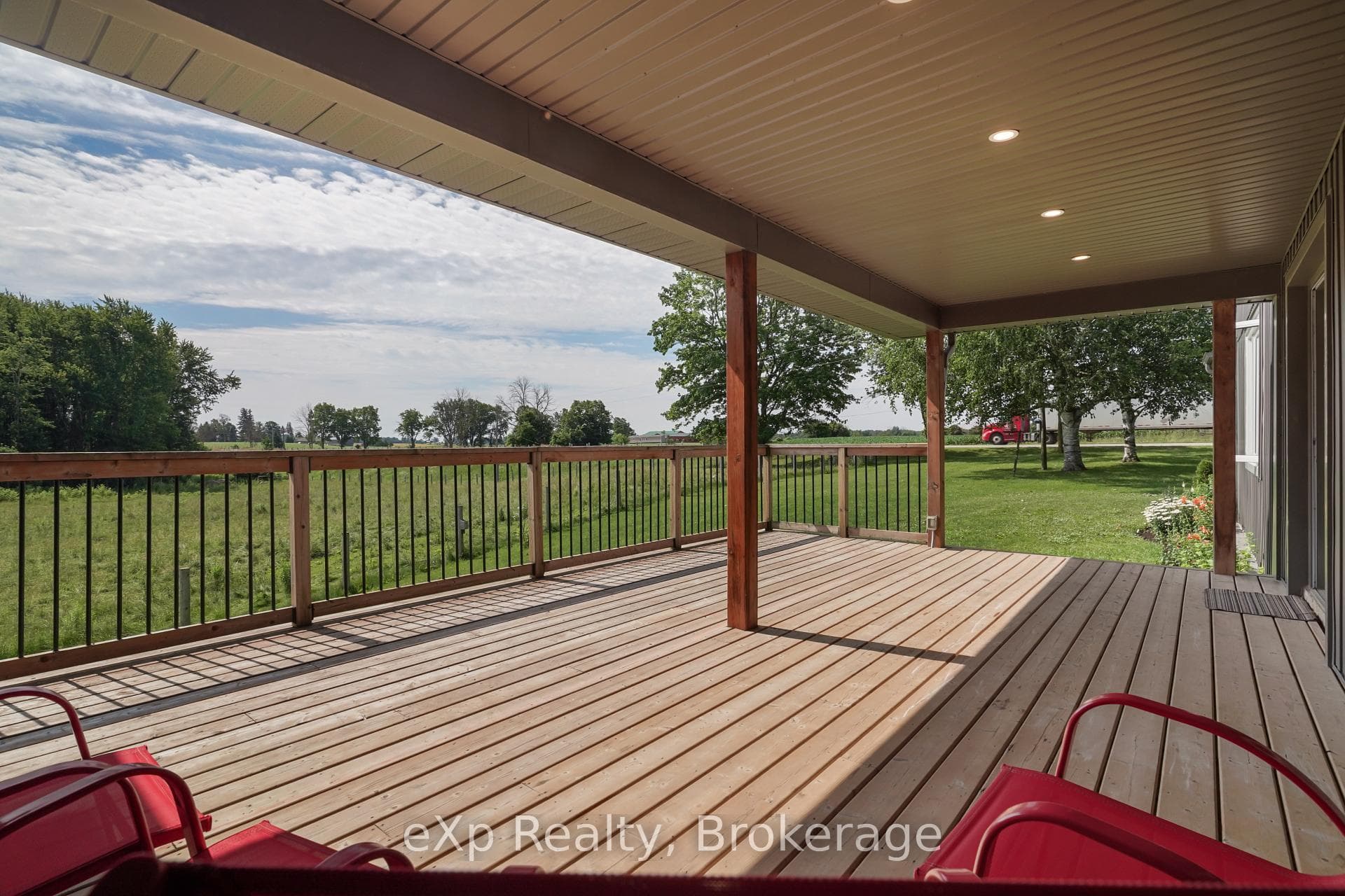 44032 Amberley Road photo 42