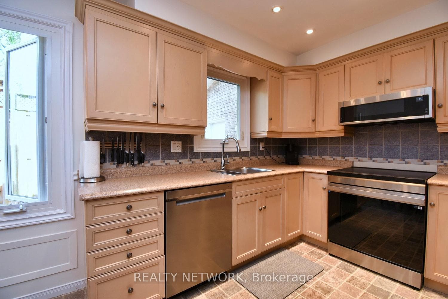 47 Highland Park Drive photo 12