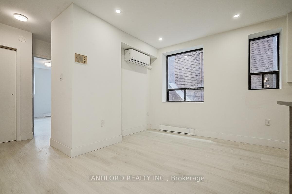 240 Durie Street Unit 206 photo 22