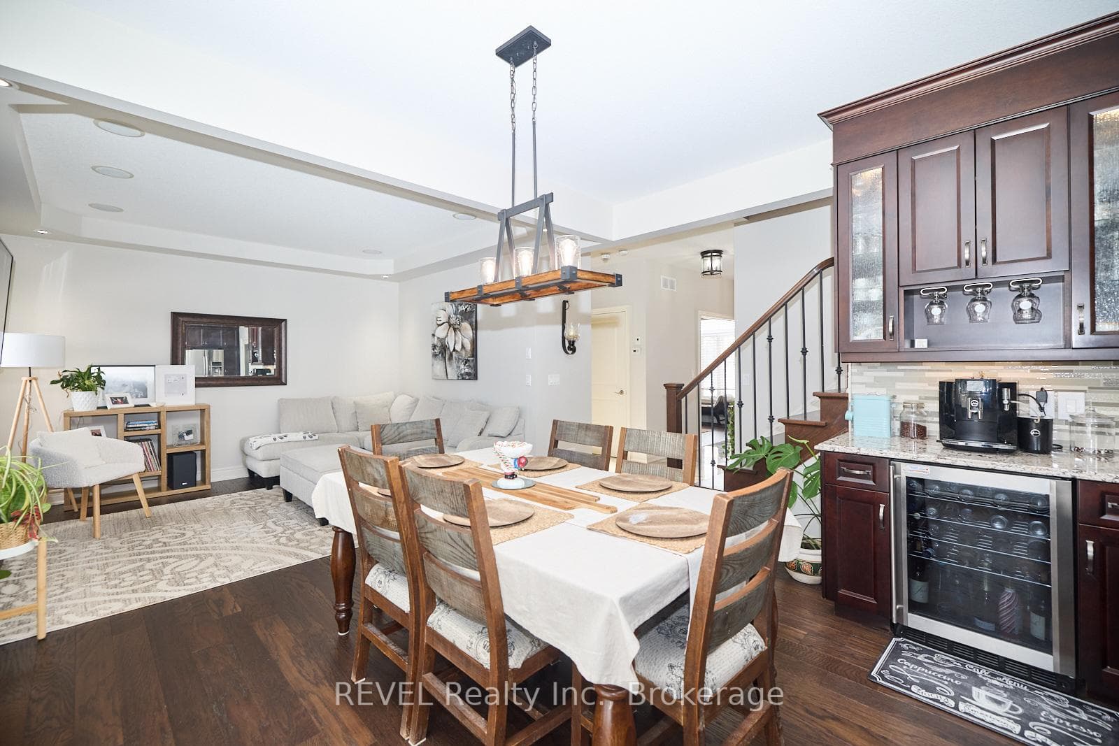 56 CALISTA Drive photo 22