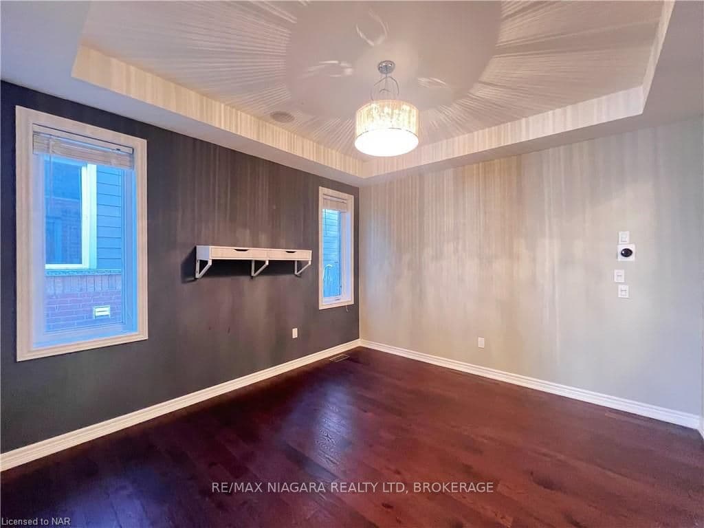 114 WINTERBERRY Boulevard photo 3