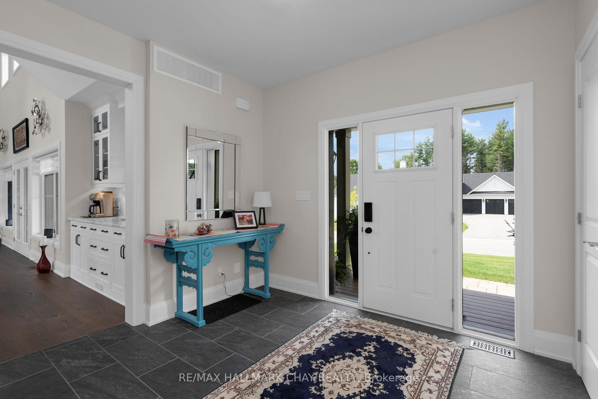 21 Oldenburg Court photo 3