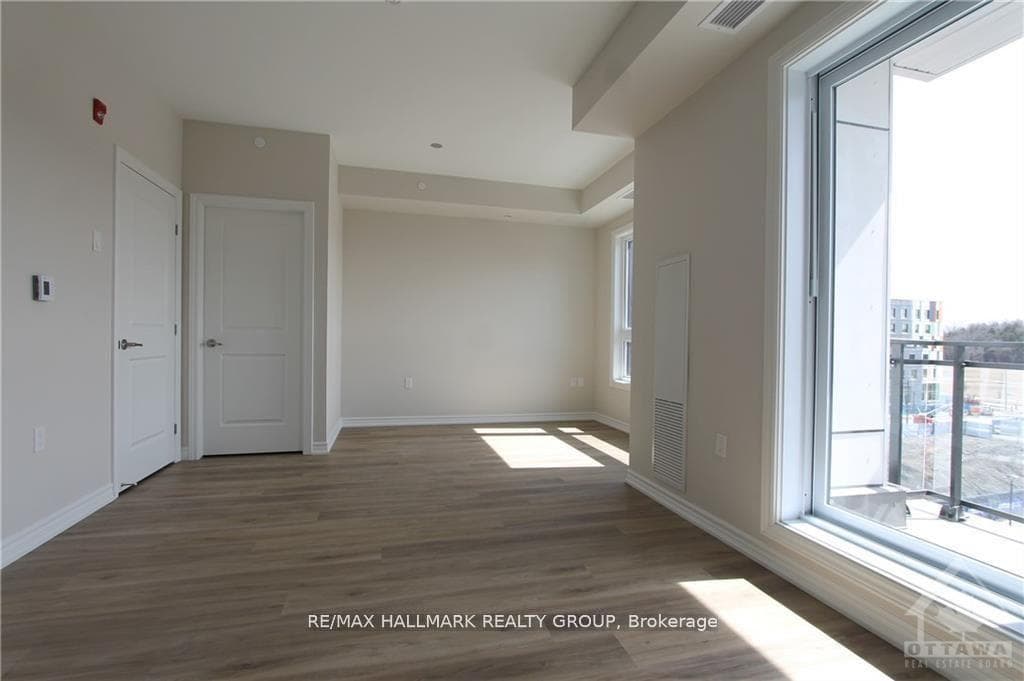 1350 Hemlock Road Unit 412 photo 4