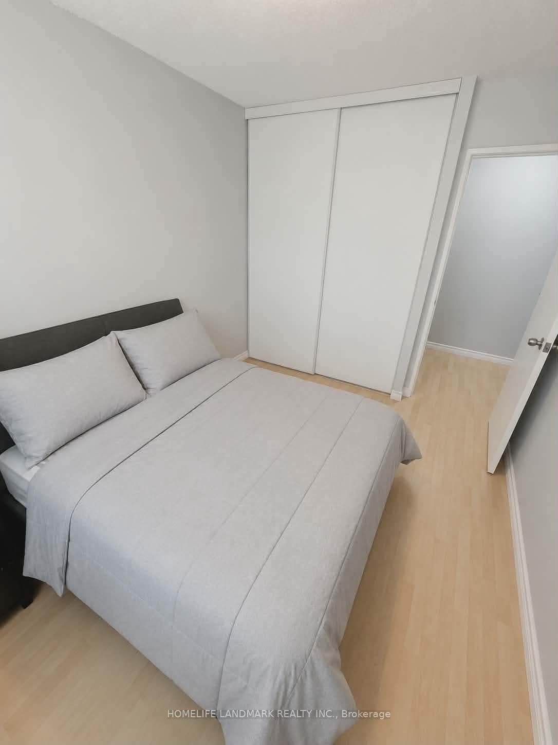 25 Silver Springs Boulevard Unit 109 photo 6