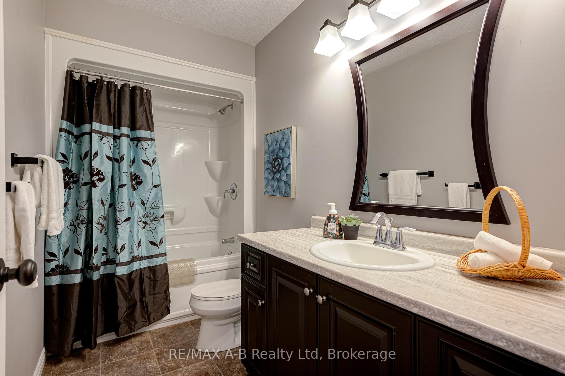 79 Sylvia Street photo 20