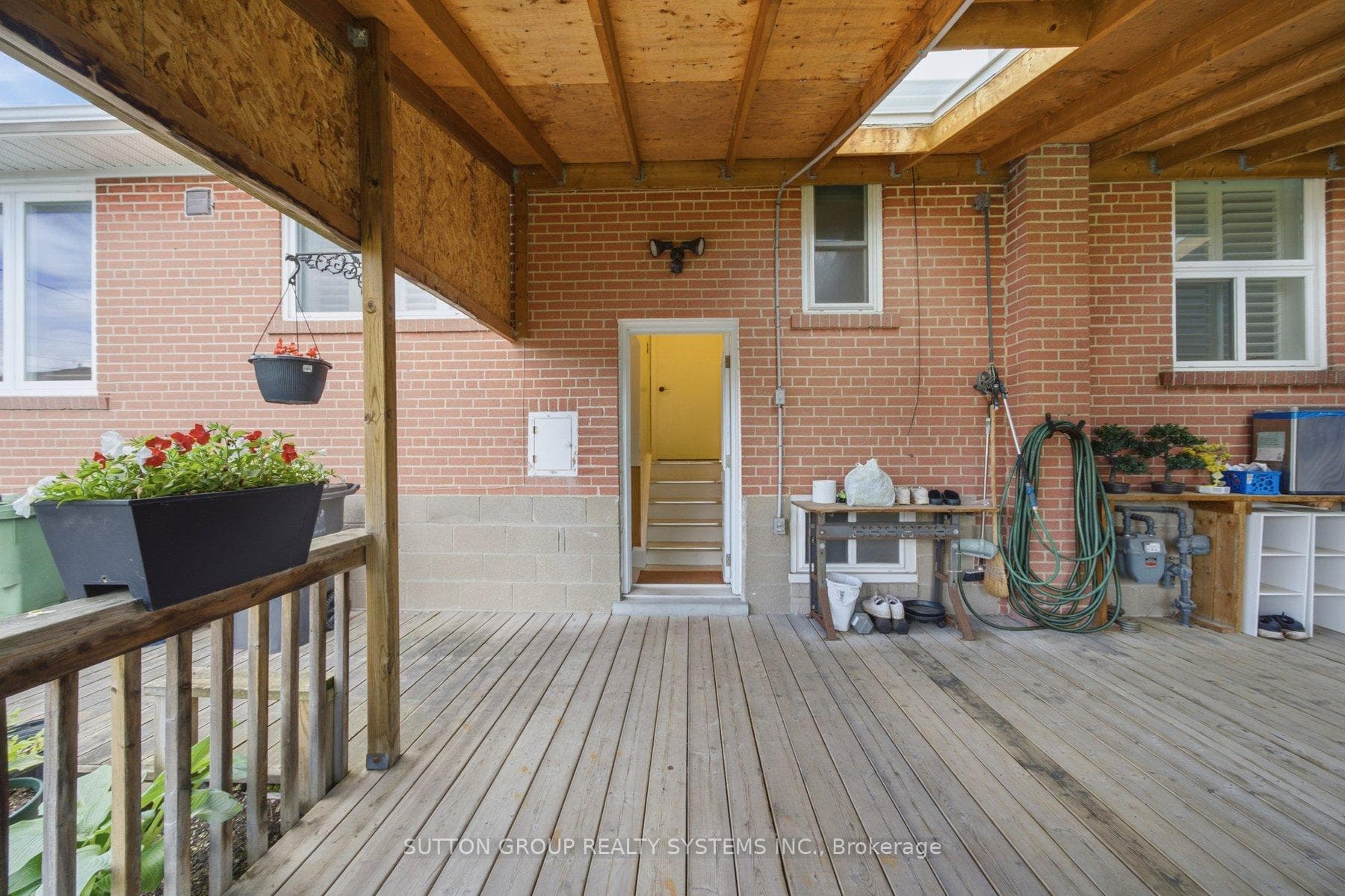 2870 Weston Road photo 19