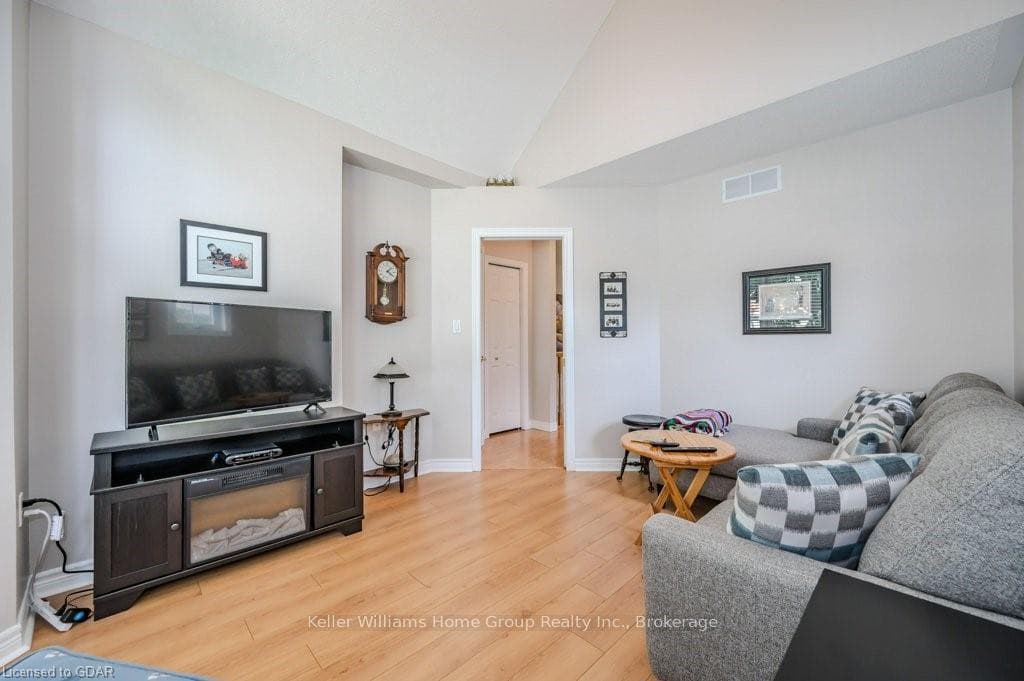 5 AMBERWOOD Lane photo 10
