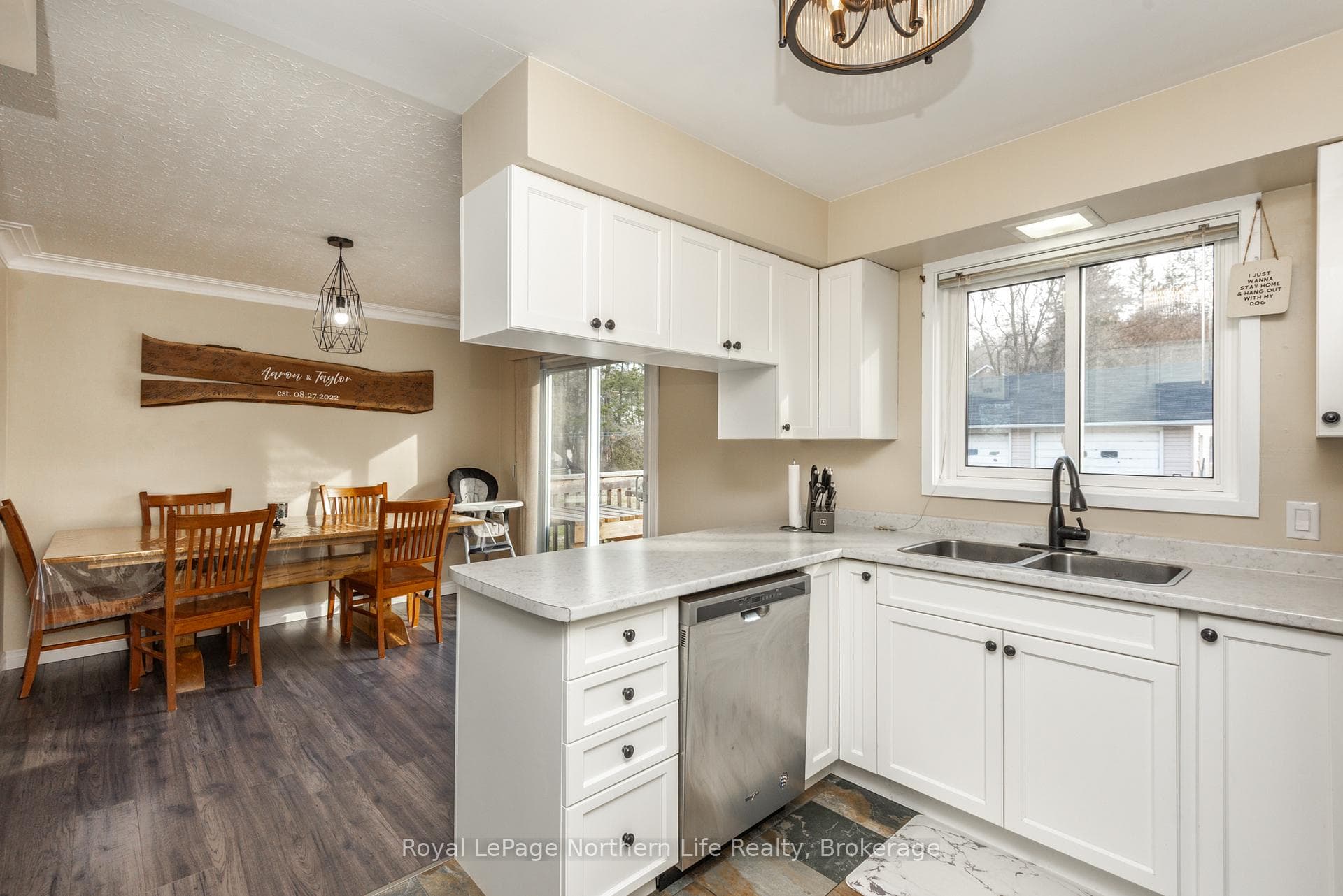 374 Bridge Avenue photo 20