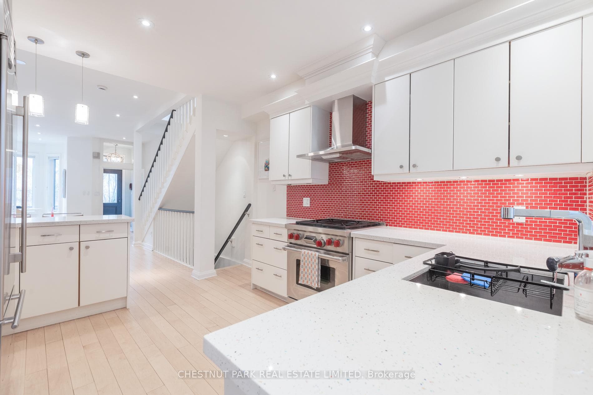 86 Shaftesbury Avenue photo 17