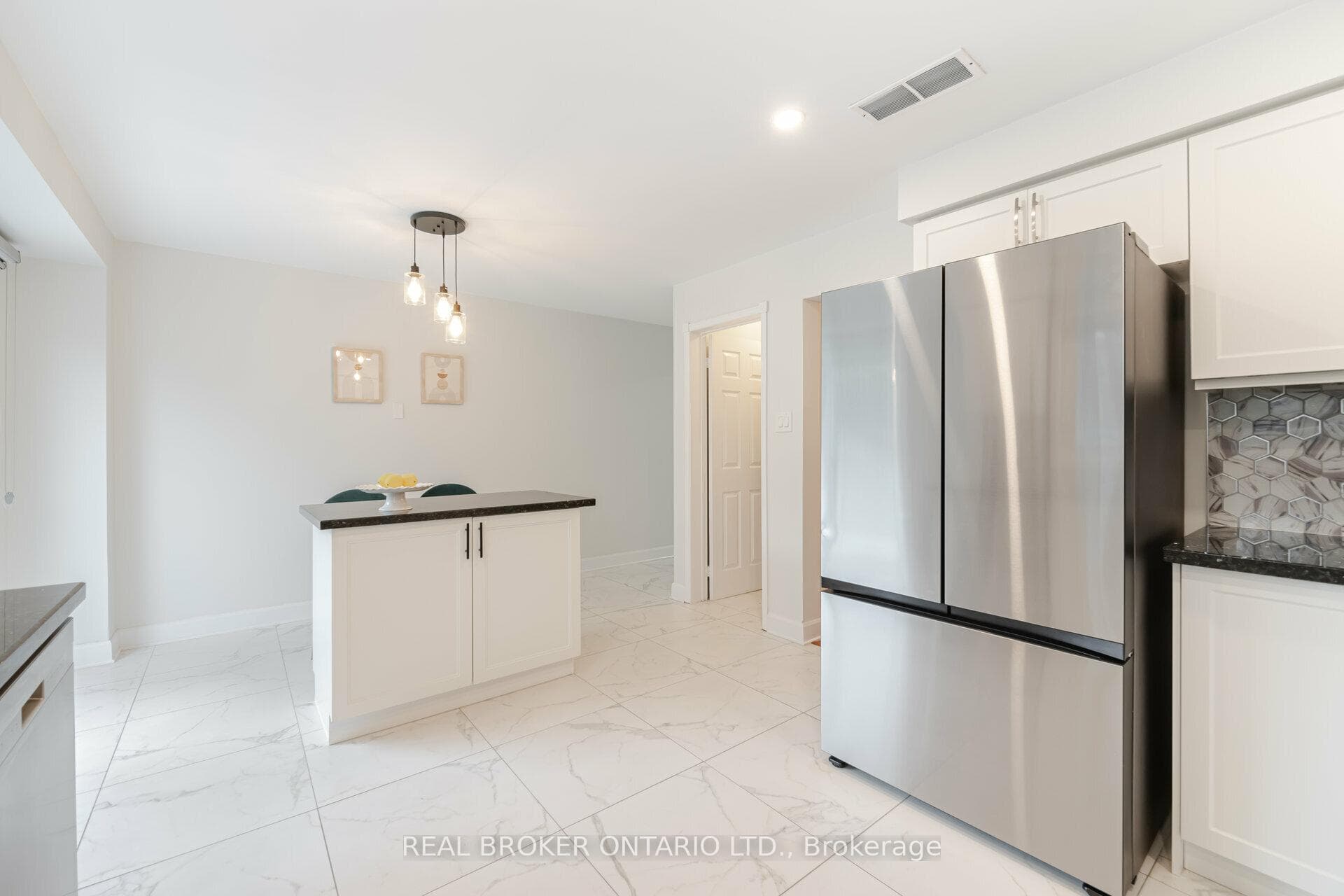 4778 Crystal Rose Drive photo 14