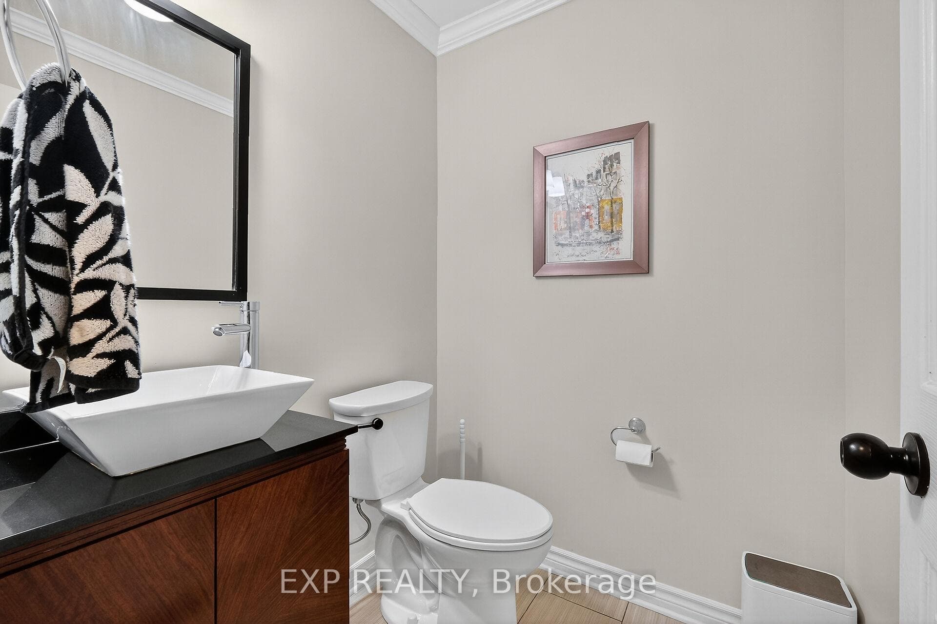 544 Loucks Drive photo 24