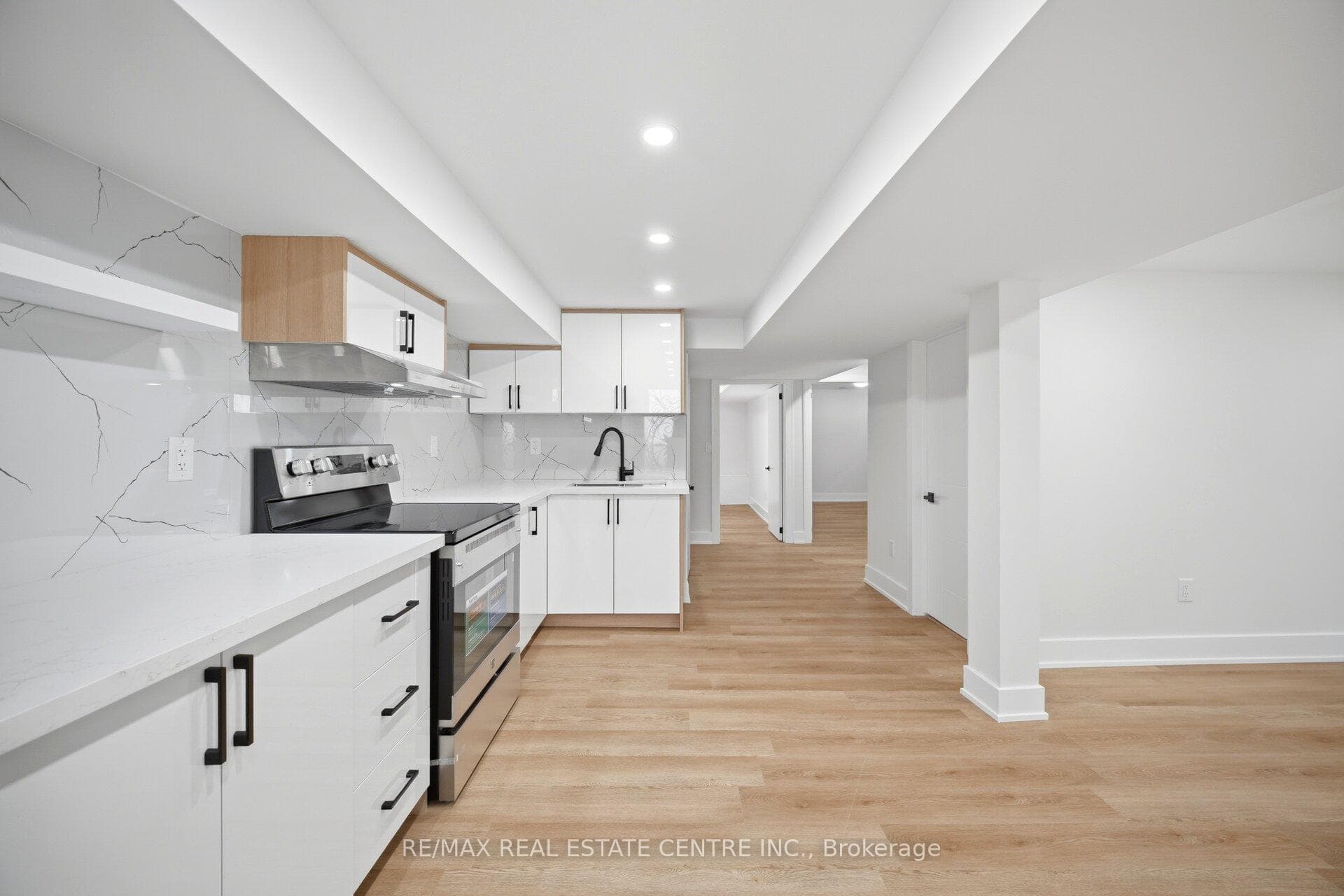 109 Glencrest Boulevard photo 35
