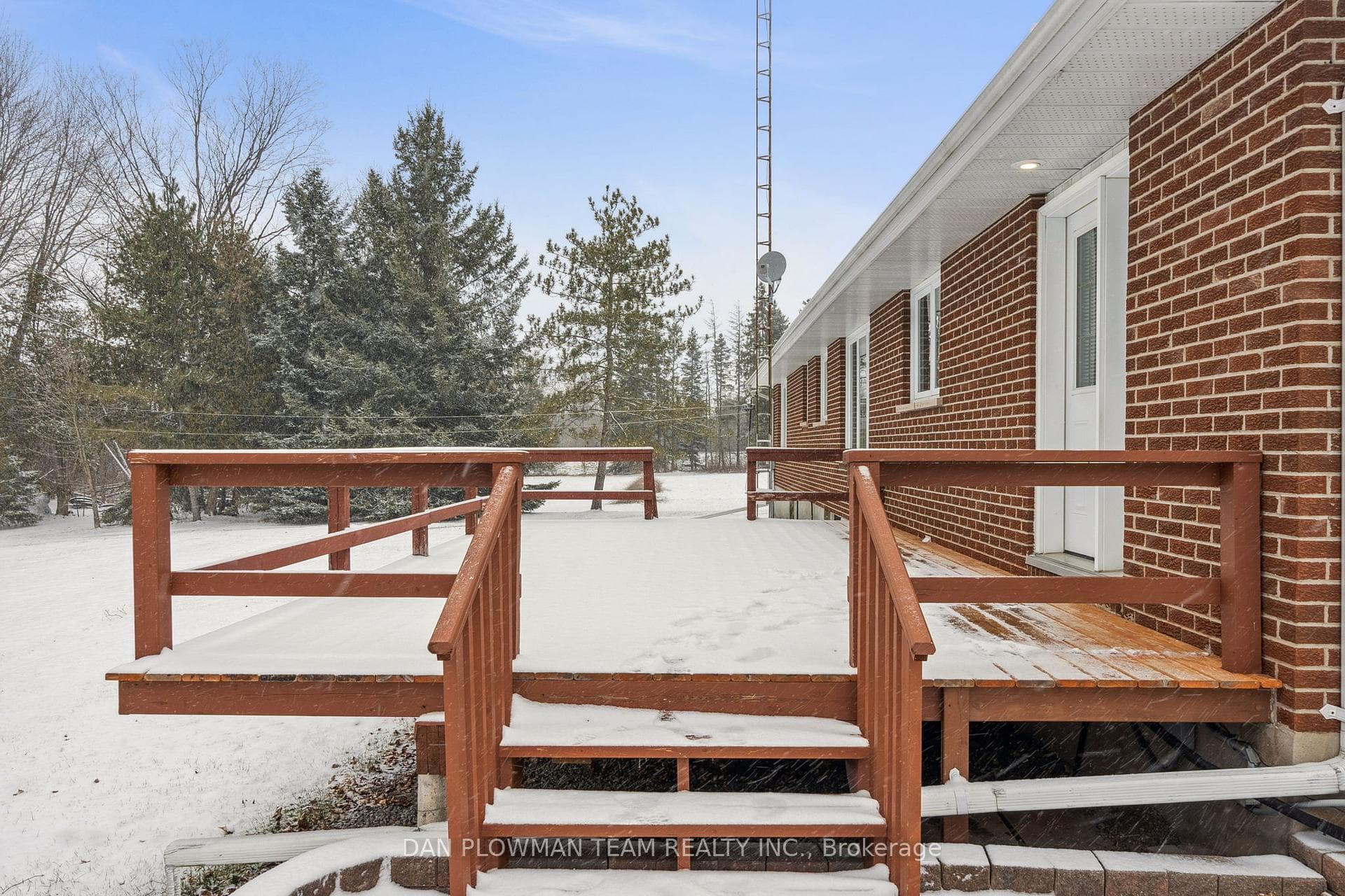 4880 Liberty Street photo 30