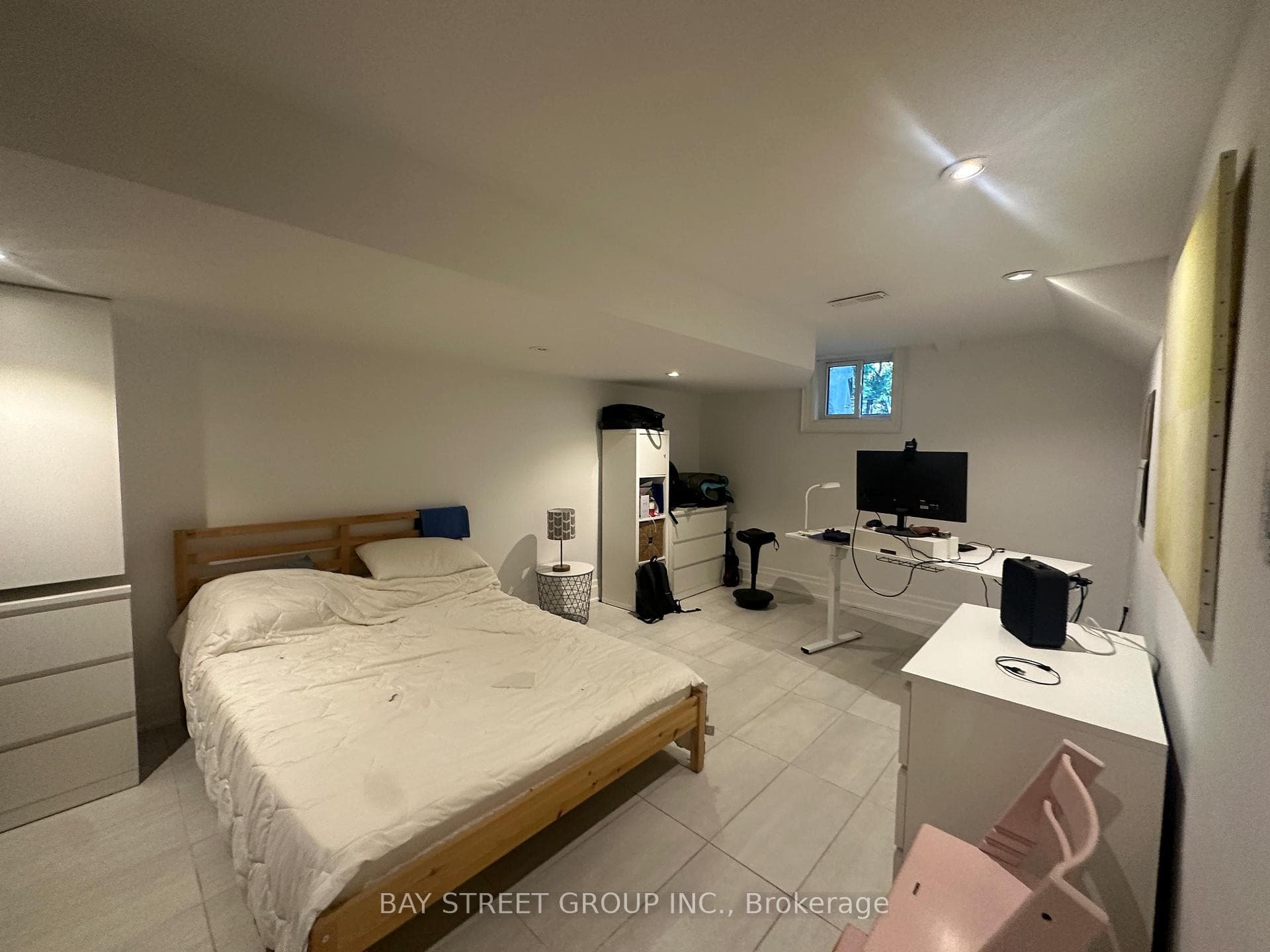 128 Thompson Avenue photo 28