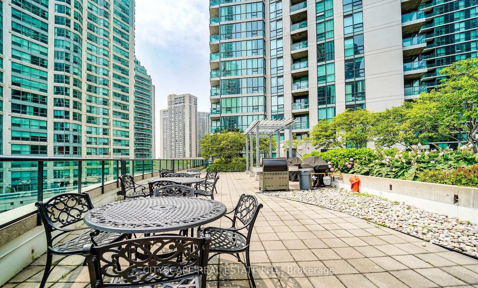 16 Yonge Street Unit 2706 photo 20