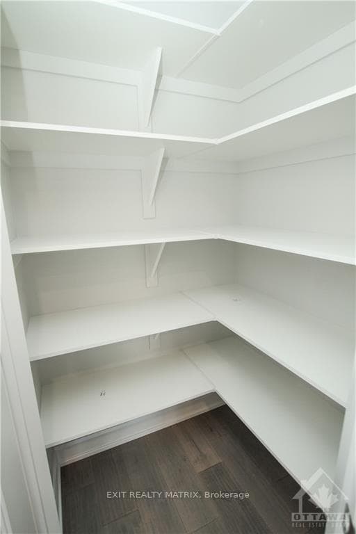 783 WALTON Street photo 8