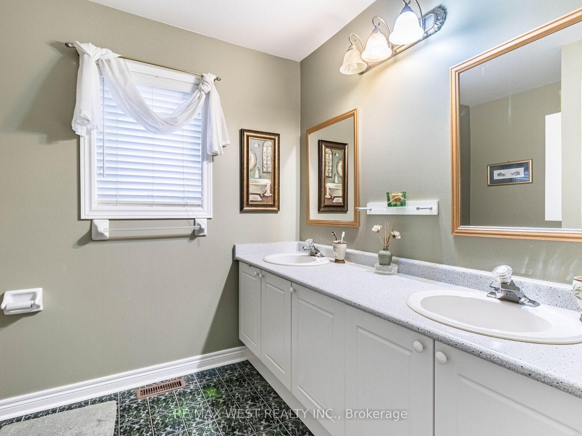 23 Sunset Ridge photo 30