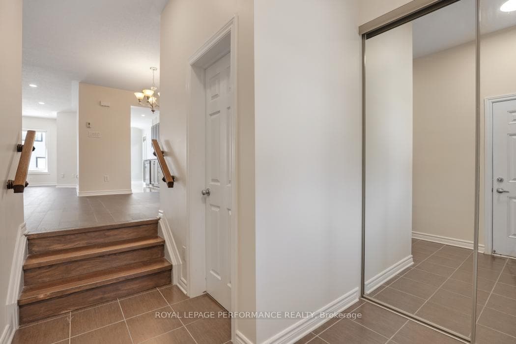 556 Langelier Avenue photo 5
