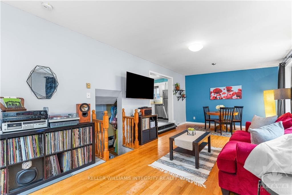 137 KING GEORGE Street photo 18