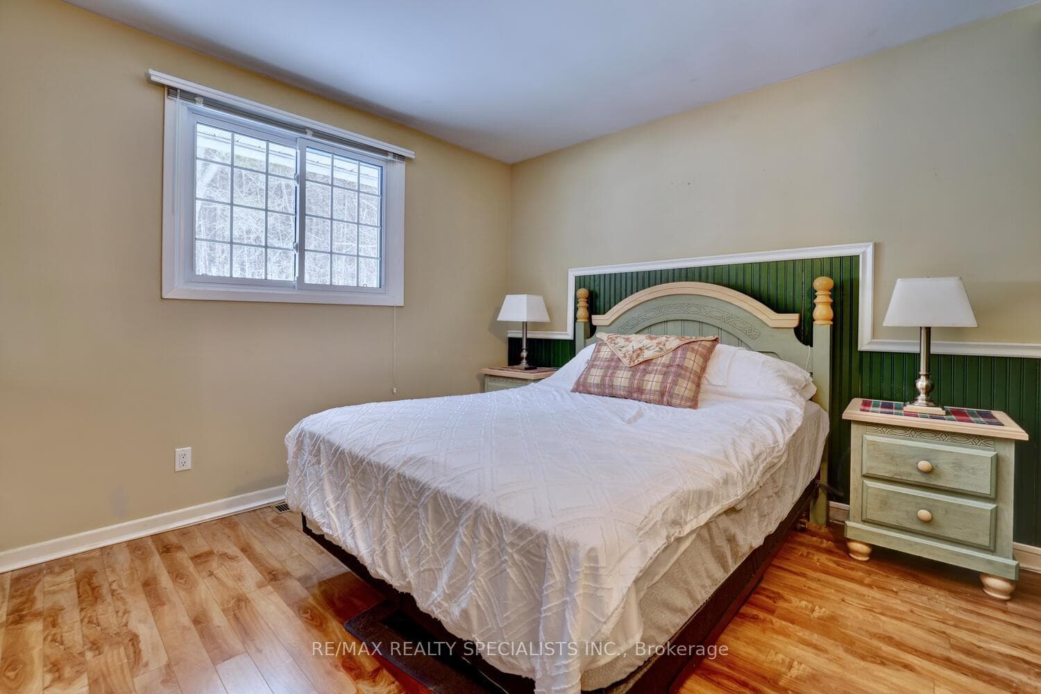 12435 Loyalist Parkway photo 24