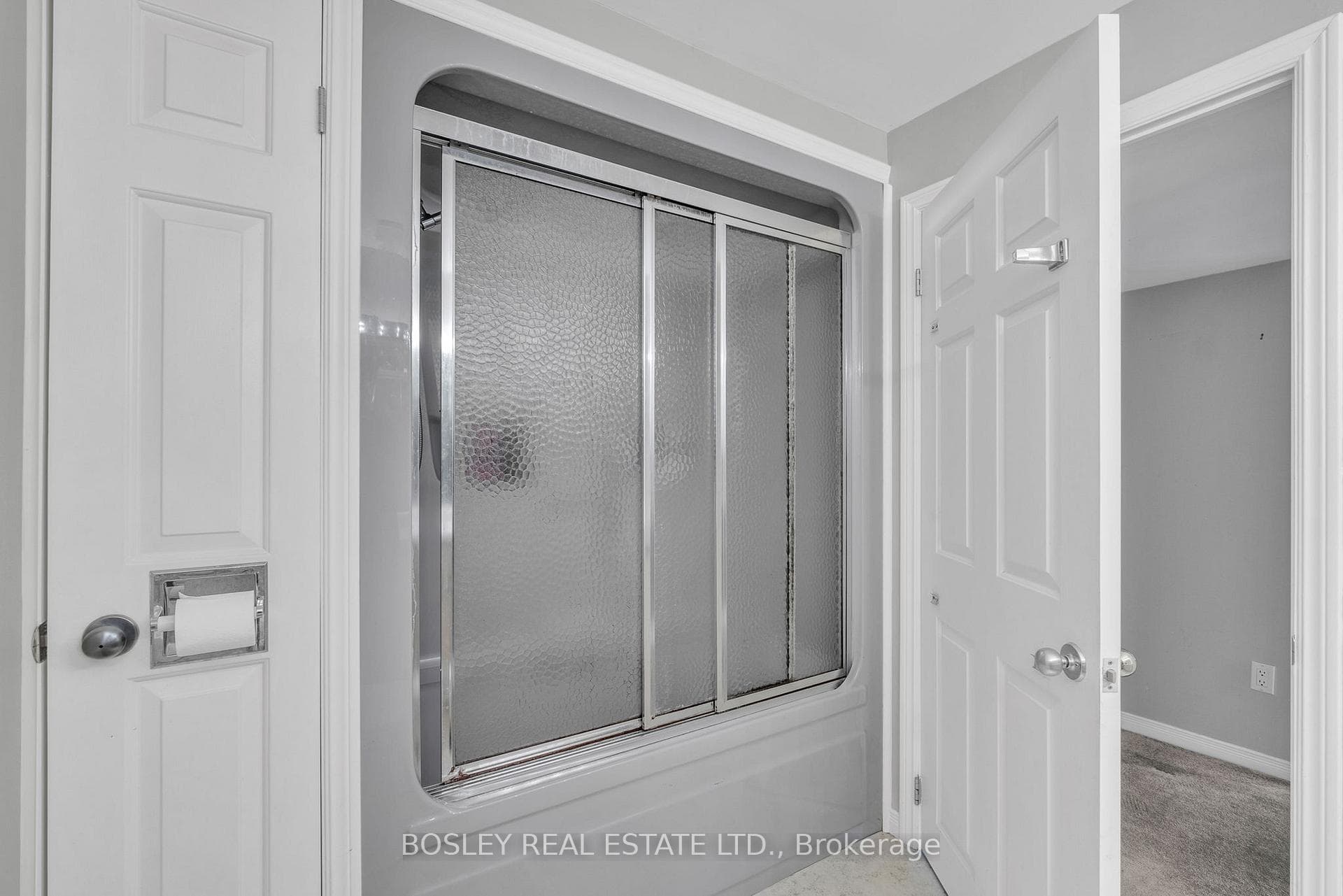 650 Clouston Road photo 31