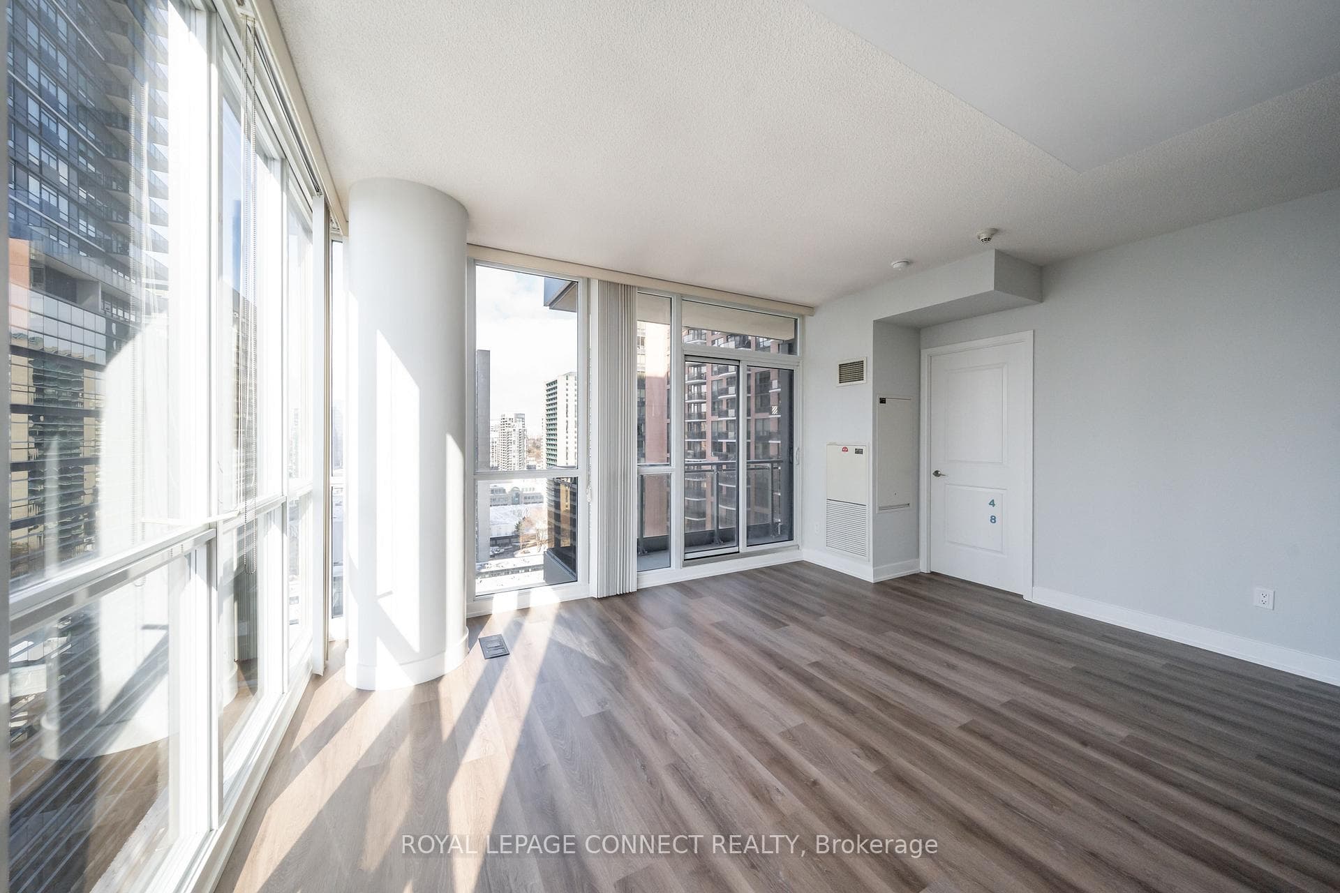 23 Sheppard Avenue Unit 1903 photo 16