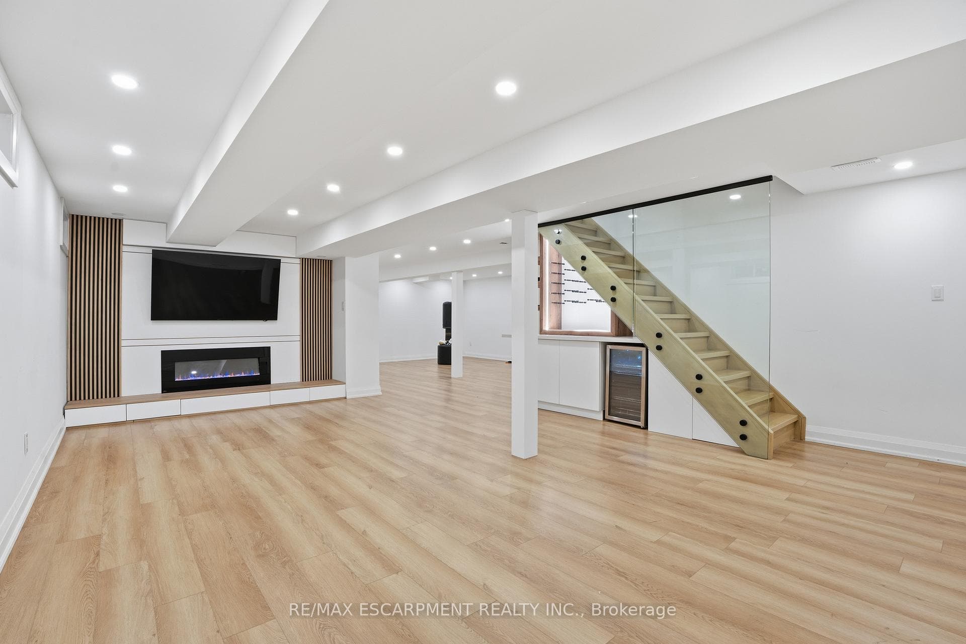 108 Greenshire Drive photo 29