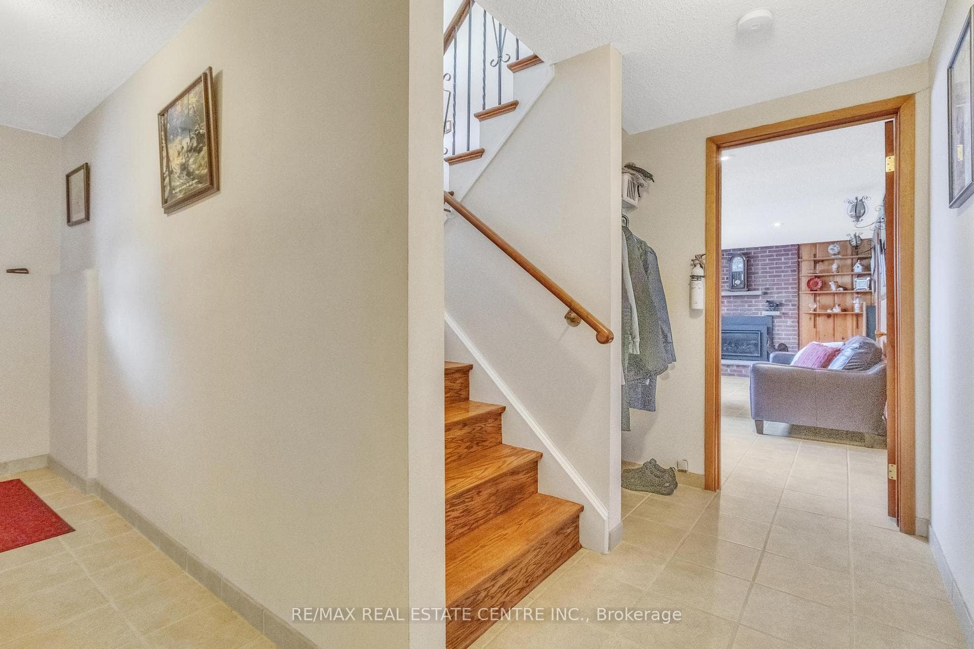 19 Meadowland Gate photo 33
