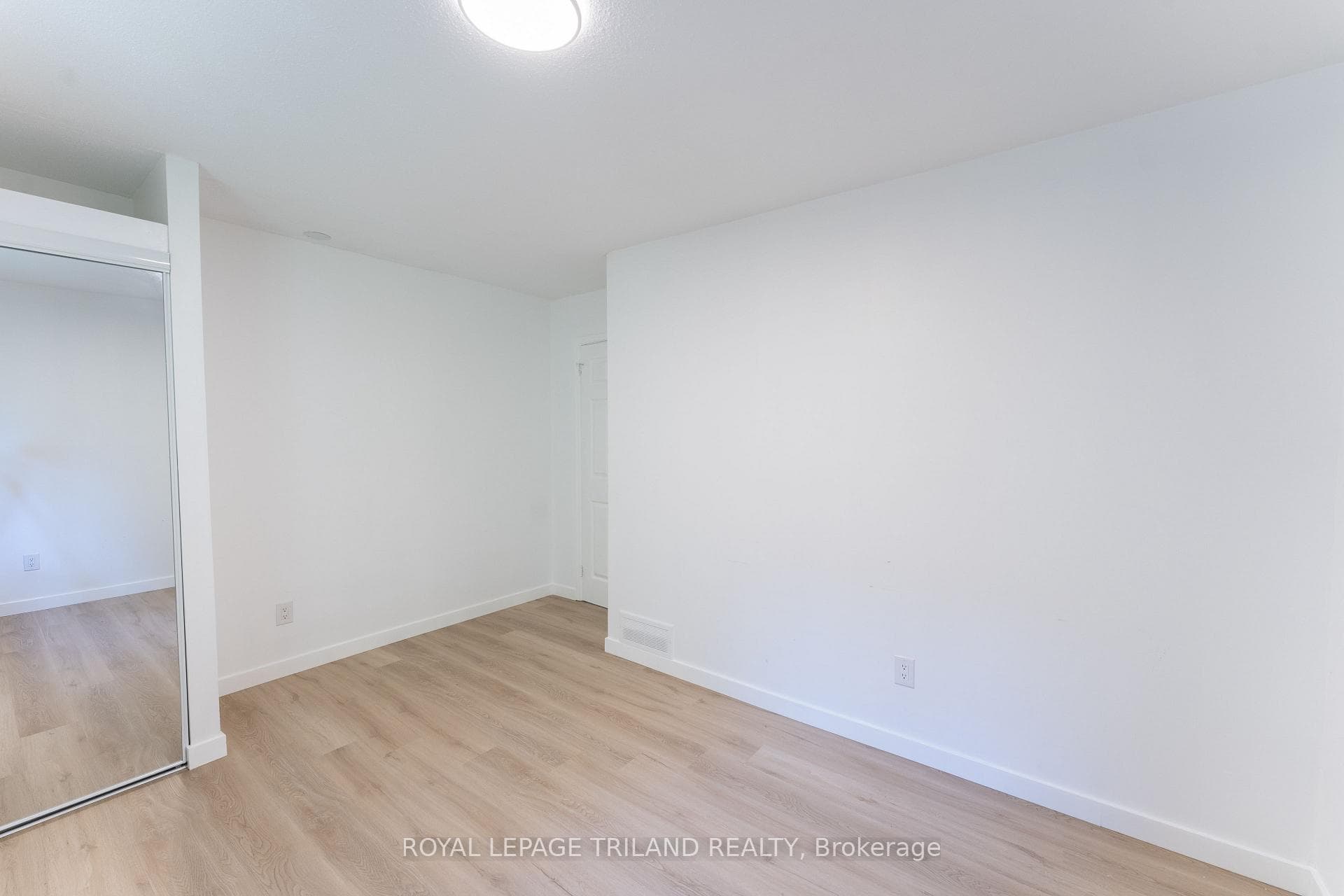 11 Crabtree Avenue photo 26