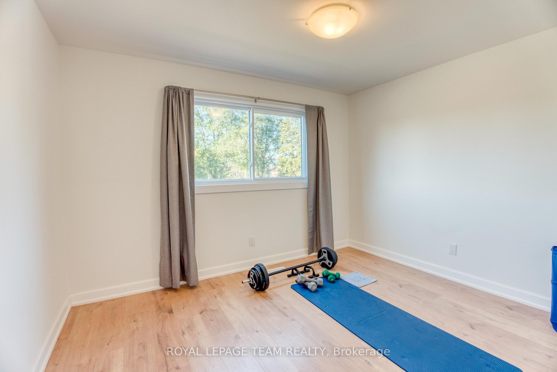21 Equestrian Drive photo 30