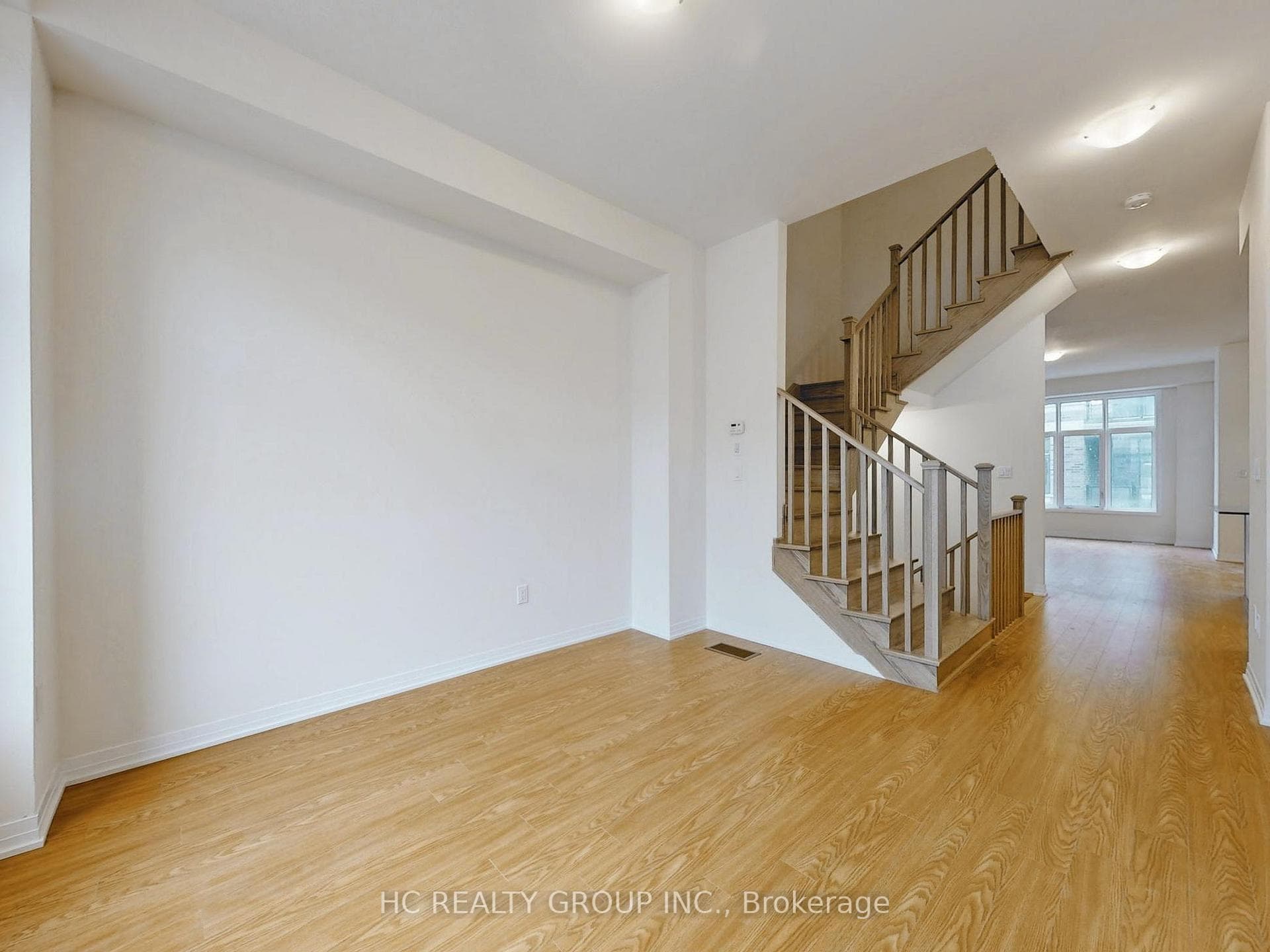 28 Millman Lane photo 9