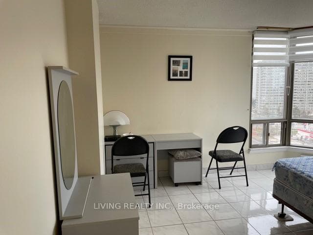 25 Fairview Road Unit 1101RmB photo 4