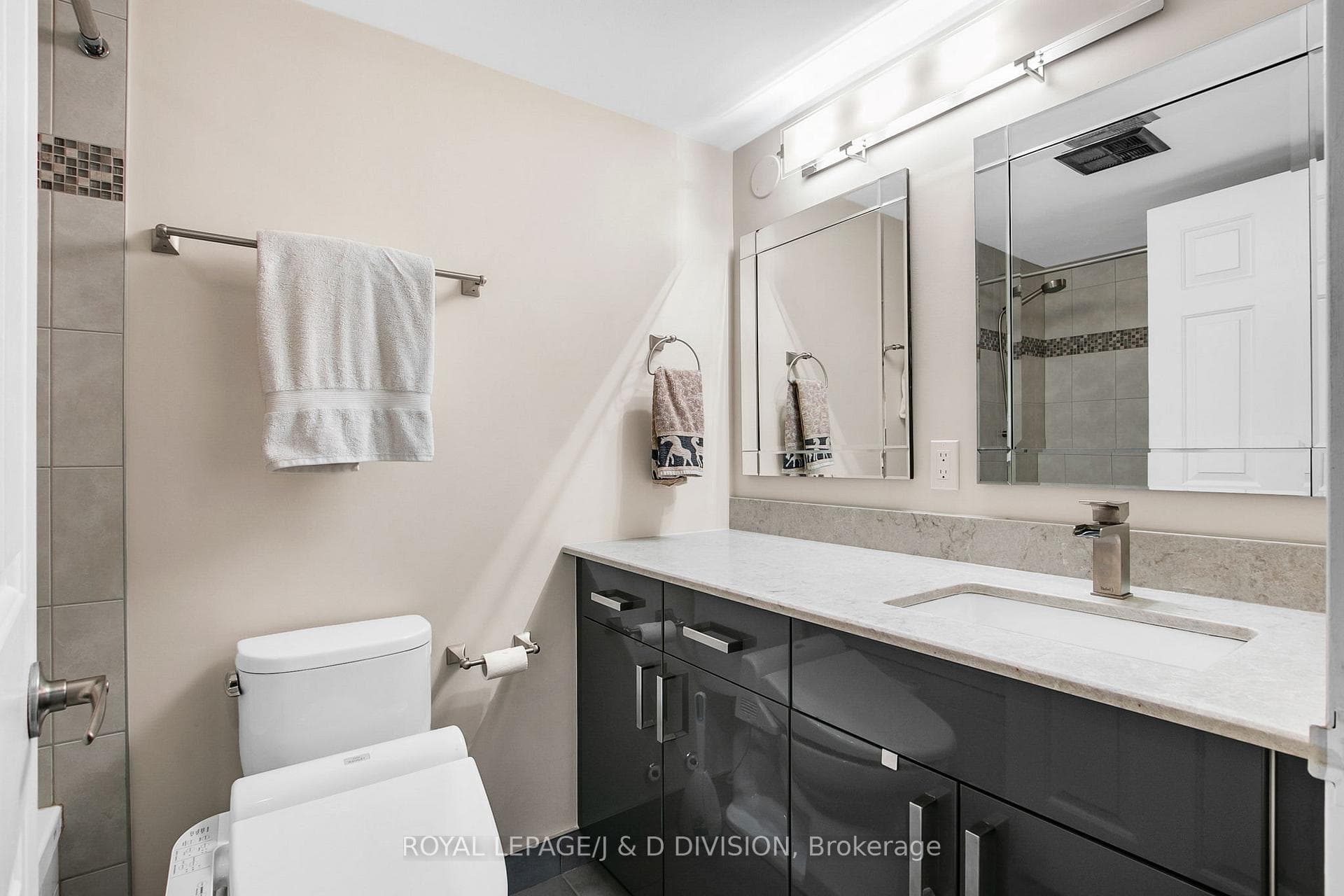 5444 Yonge Street Unit 1001 photo 34