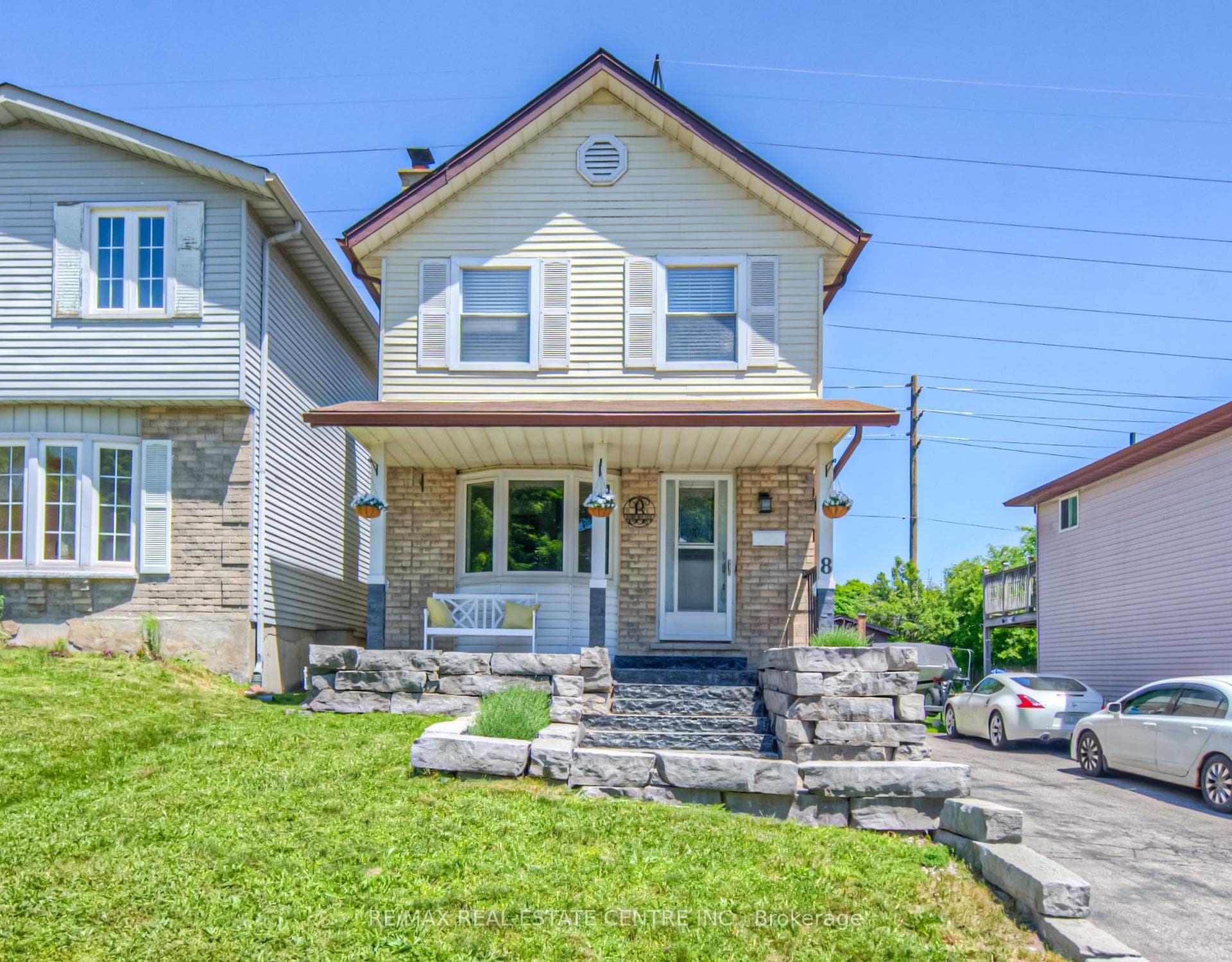 8 Carter Crescent photo 1