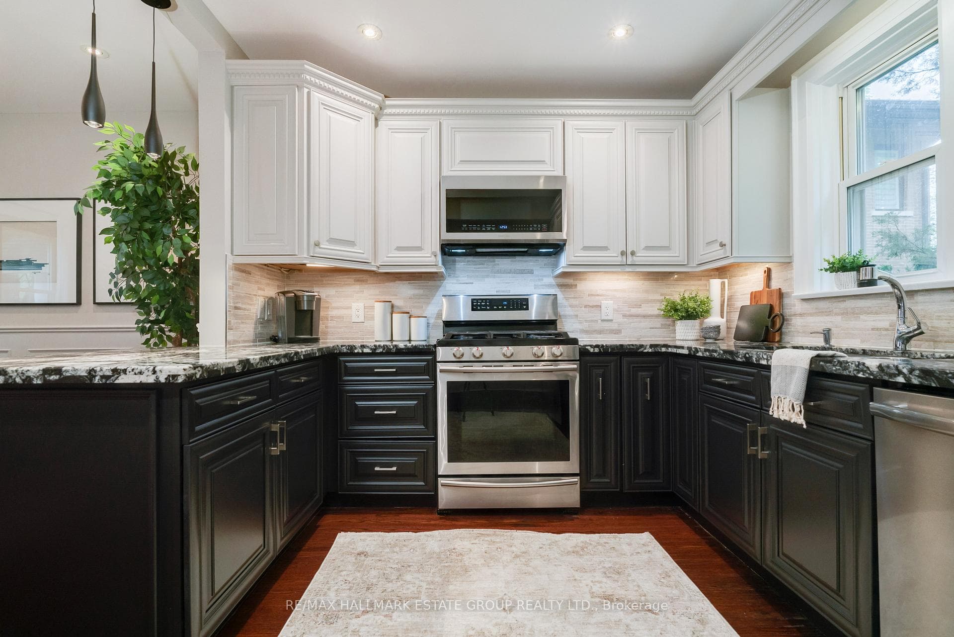 202 Scarboro Crescent photo 10
