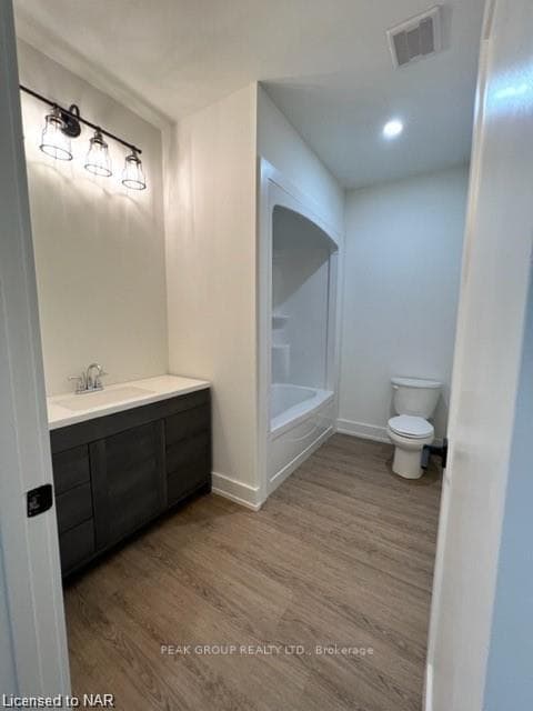 4590 LEE Avenue photo 14