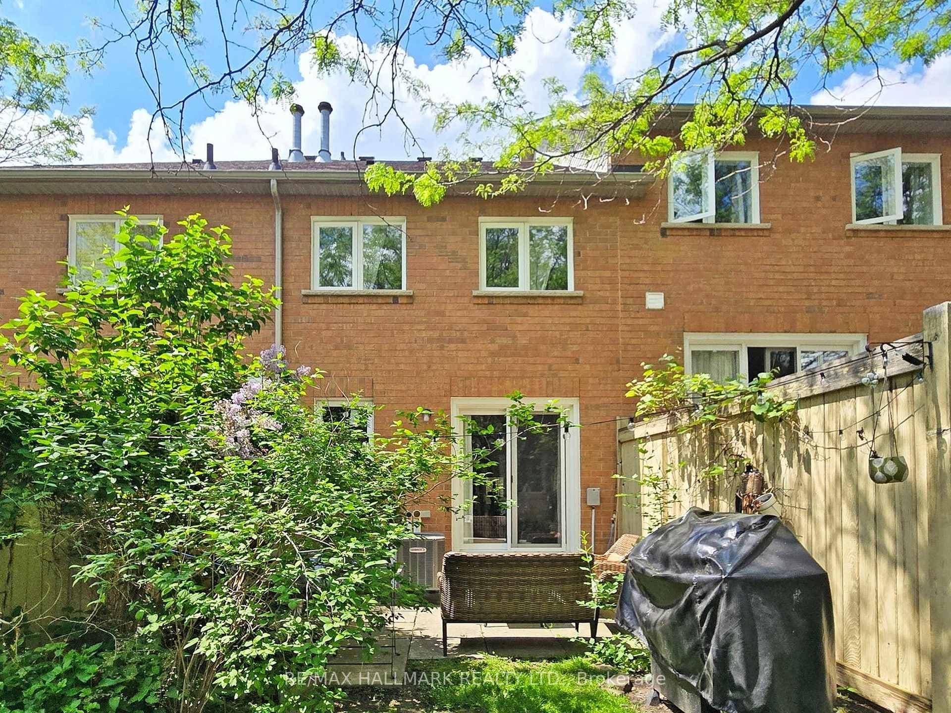 1591 South Parade Court Unit 19 photo 37